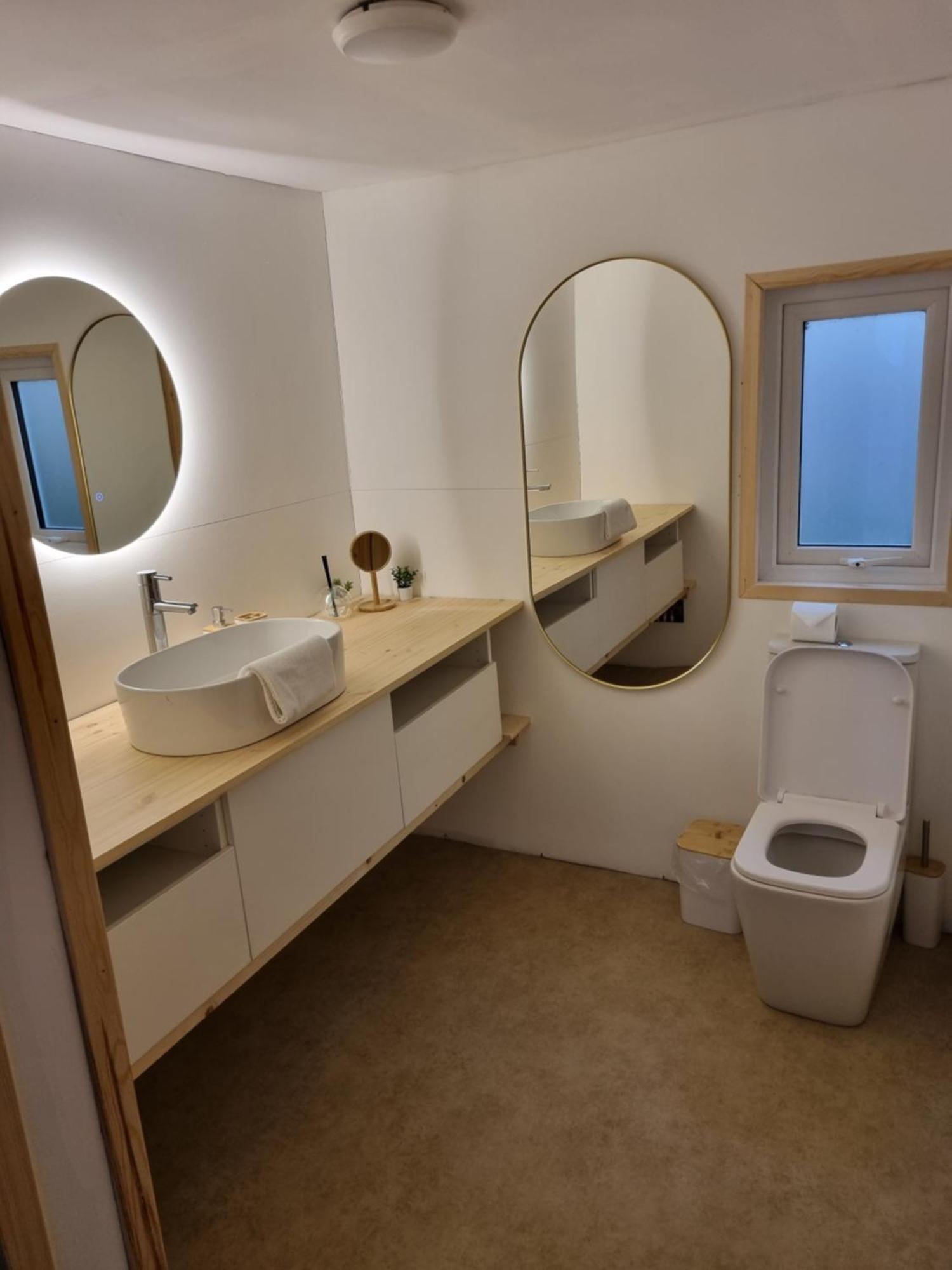 Vimy House Chalet Clifden